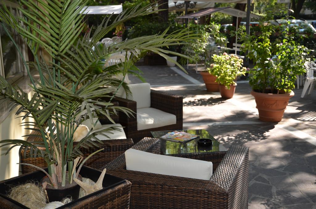 Hotel Monique Cervia Ngoại thất bức ảnh