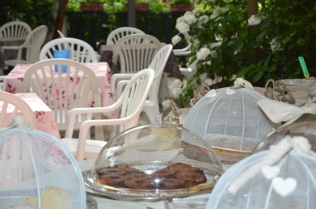 Hotel Monique Cervia Ngoại thất bức ảnh